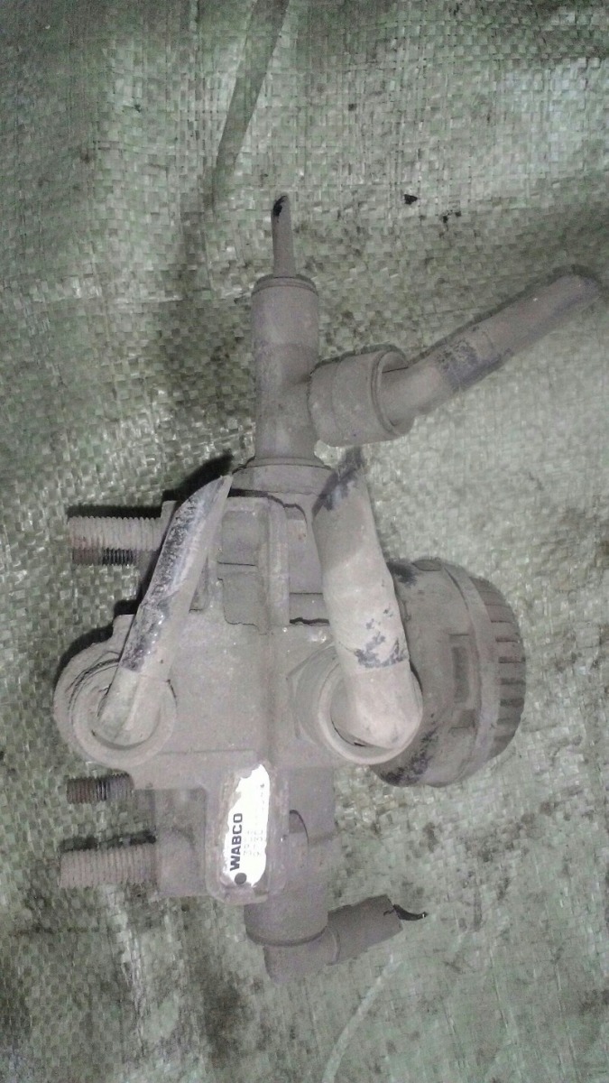 Клапан ускорительный Daf Xf95 2002