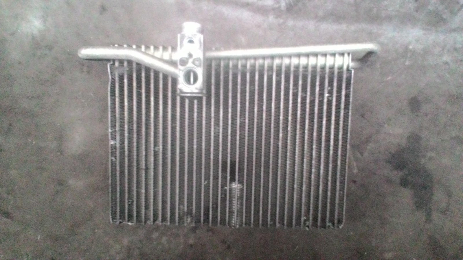 Радиатор кондиционера Volvo Fh