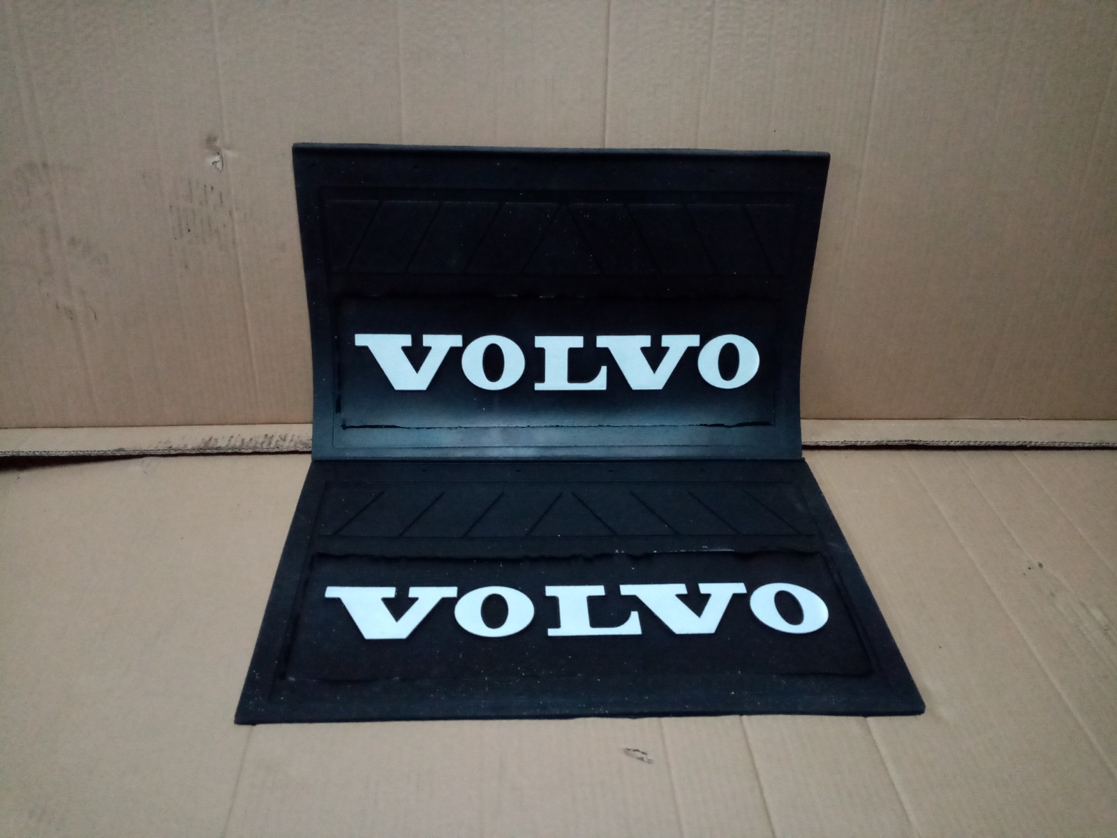Комплект брызговиков Volvo Fh