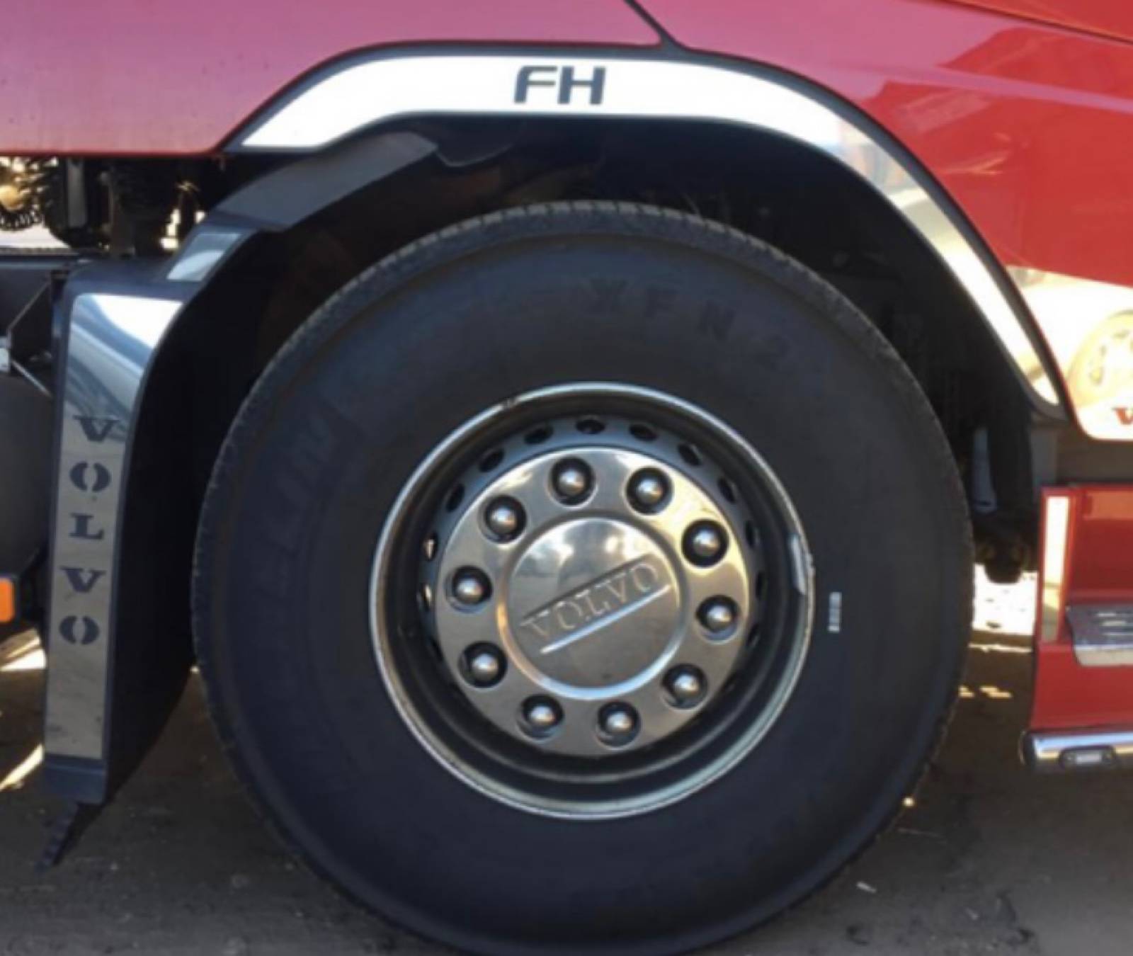 Накладки на крыло Volvo Fh FH3
