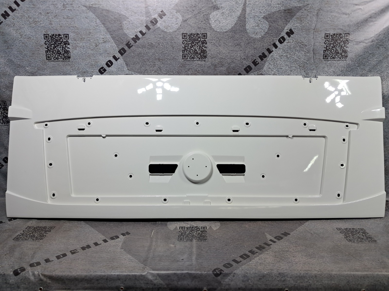 Капот SITRAK C7H передний Капот SITRAK C7H передний