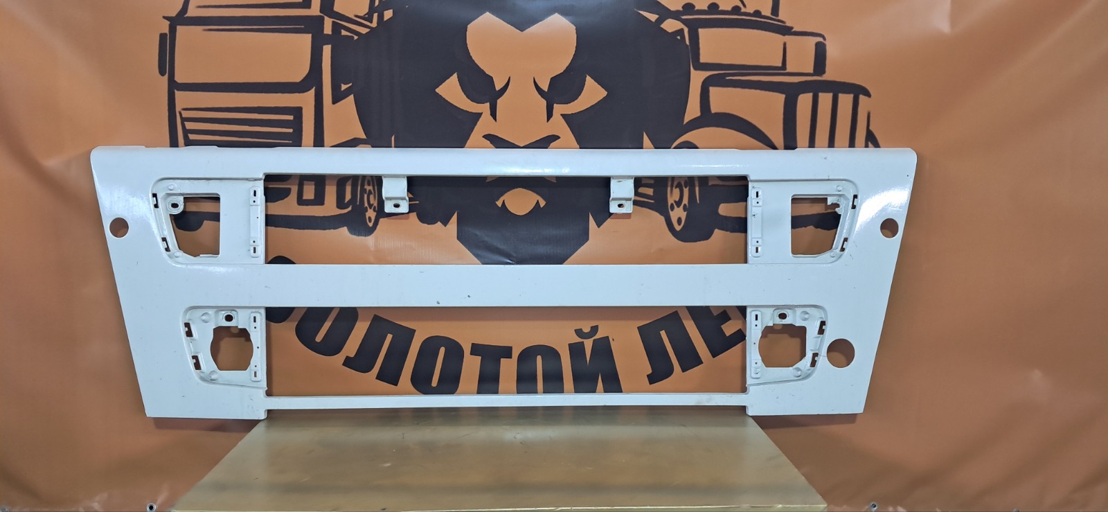 Решетка радиатора VOLVO FH FH2 D13A440 2007 (б/у)