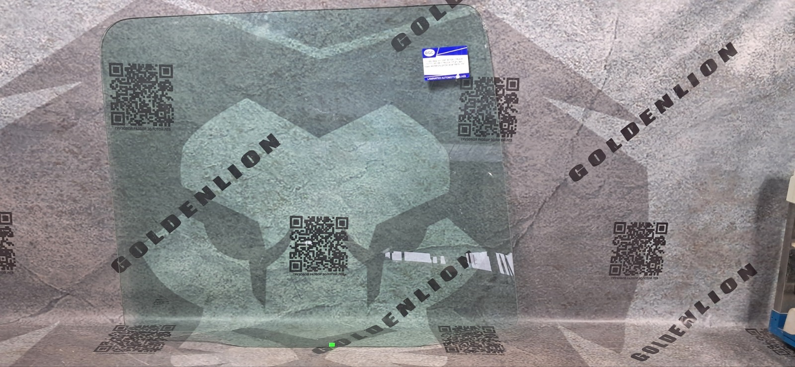 Стекло двери DAF XF106 правое