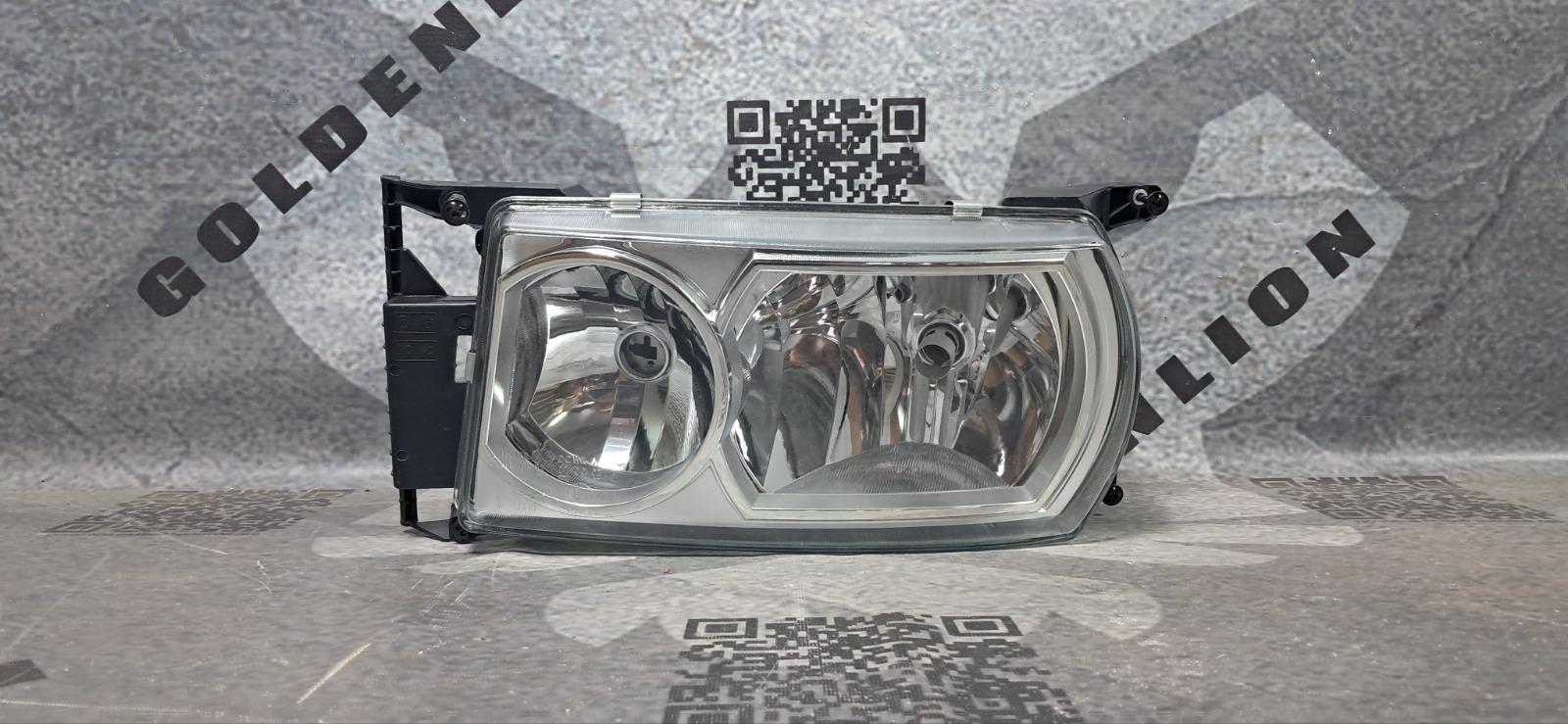 Фара Scania 5-Series левая