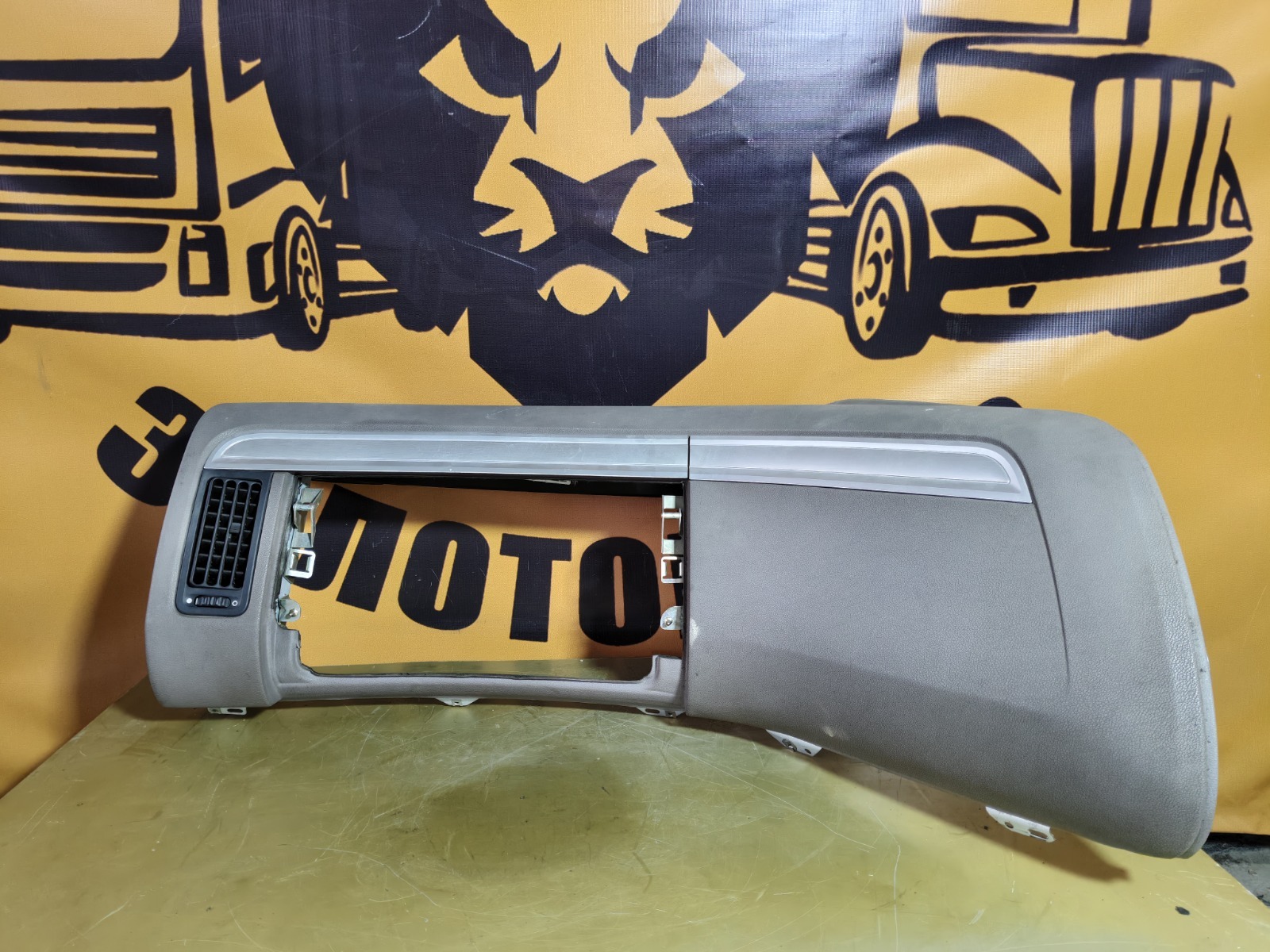Панель торпедо DAF XF106 MX13 460 2014 (б/у)