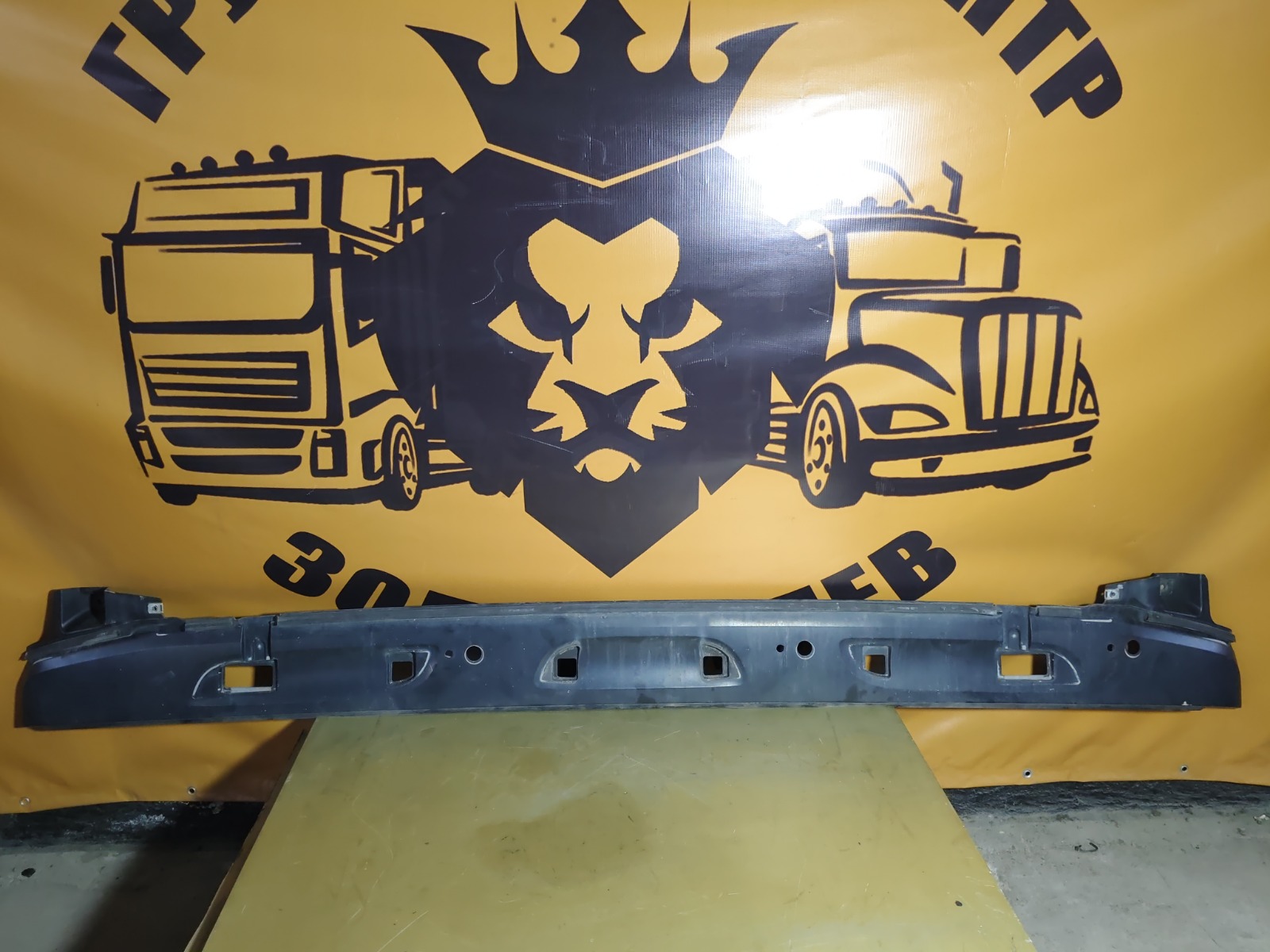 Накладка пластмассовая под лобовиком DAF XF106 MX13 460 2014 (б/у)