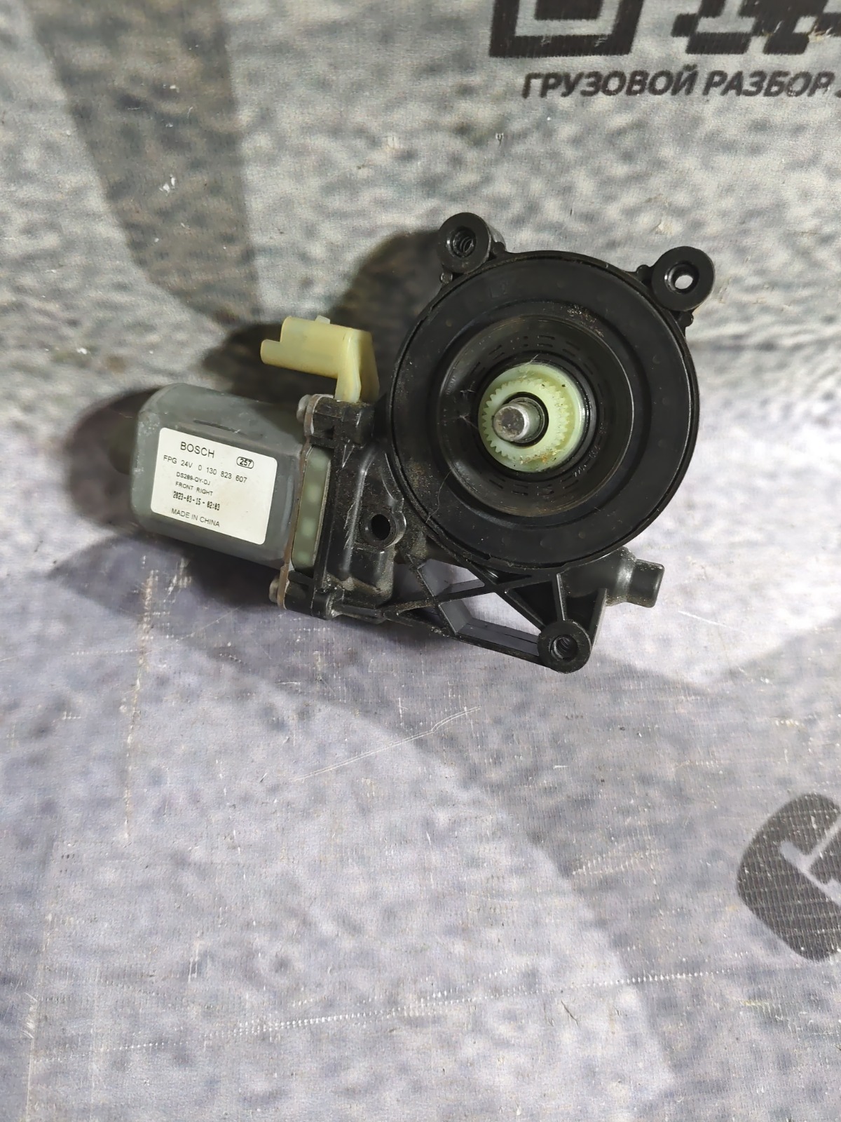 Моторчик стеклоподъемника SITRAK C7H MAX MC13.48-50 2023 правый (б/у)