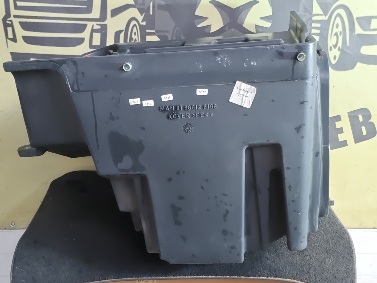 Ящик под инструменты MAN TGS D2066 2011 правый (б/у)