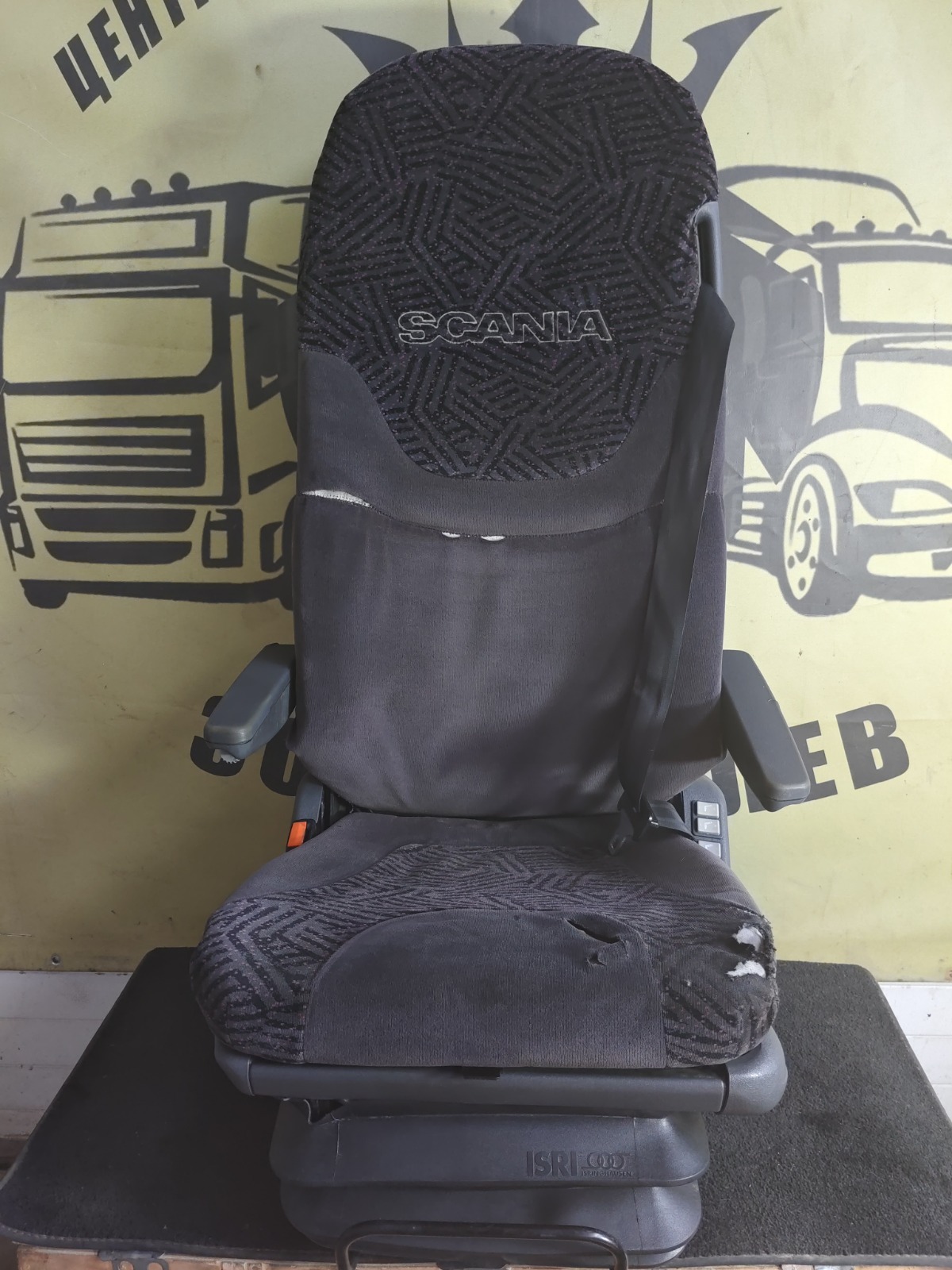 Водительское сиденье SCANIA 4-Series (б/у)