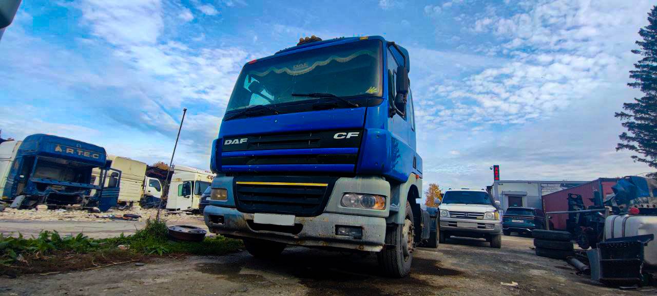 Автомобиль DAF CF85 XE315 2003 года в разбор