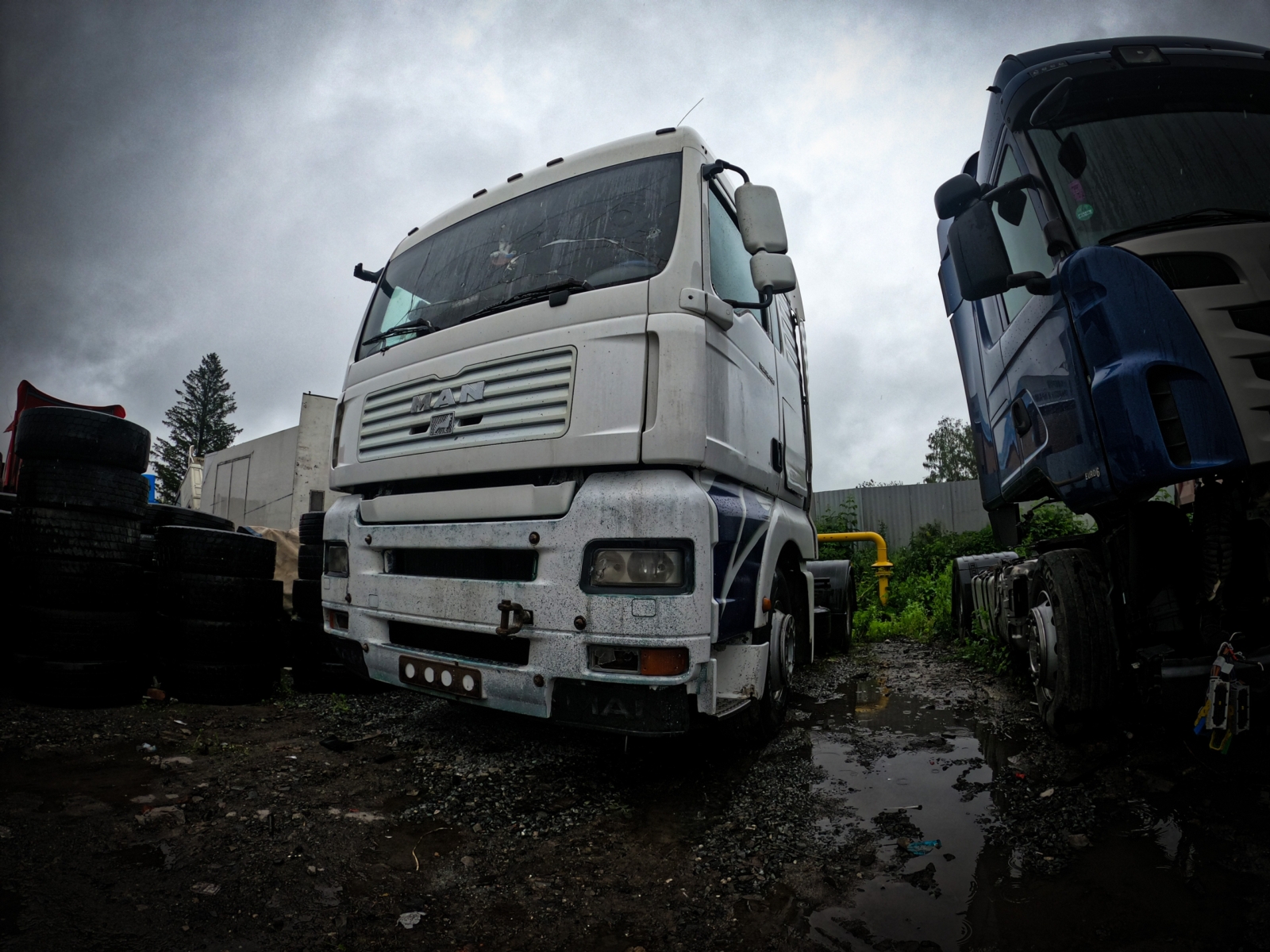 Автомобиль MAN TGA D2876 2003 года