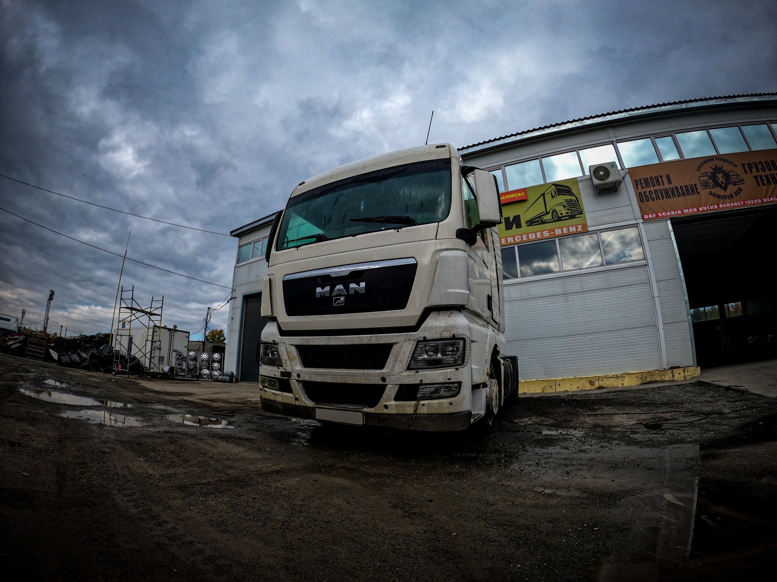 Автомобиль MAN TGX D2066 2008 года в разбор