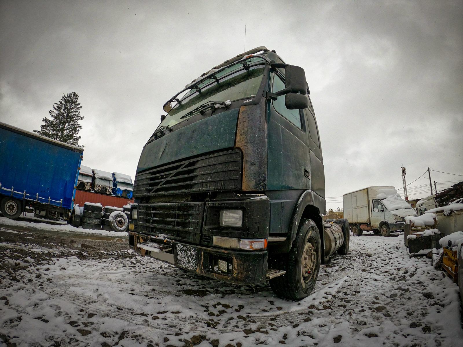 Автомобиль VOLVO FH FH1 D12C420 2000 года в разбор